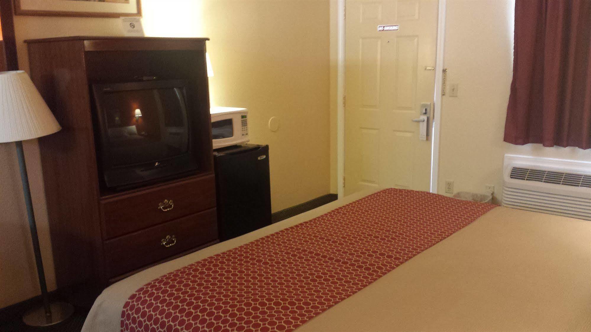 Green Country Inn Henryetta Εξωτερικό φωτογραφία