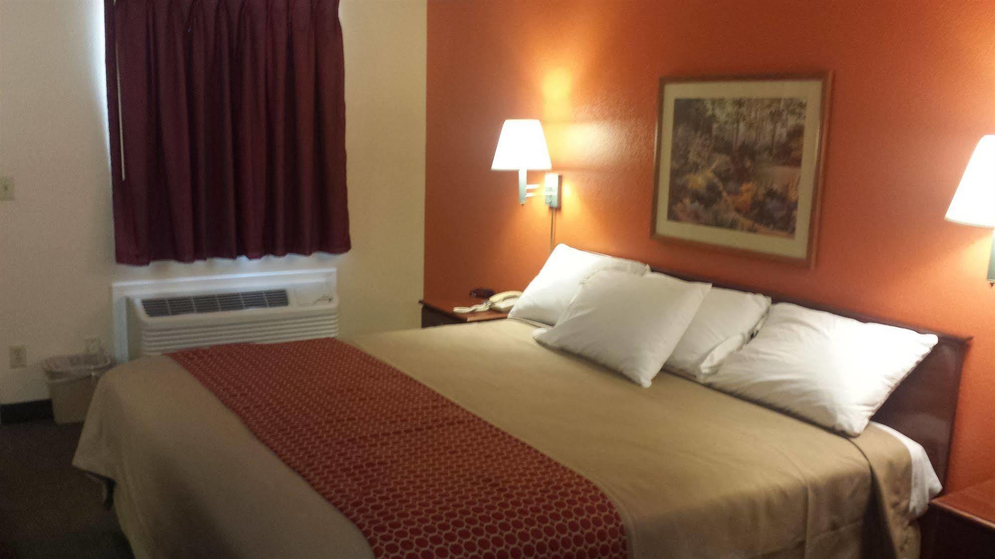 Green Country Inn Henryetta Εξωτερικό φωτογραφία